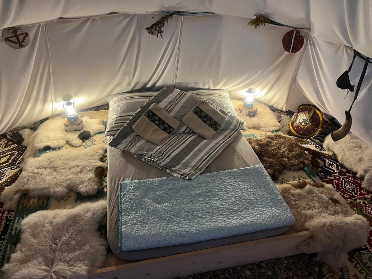Luxury tent Romantic Wildlife Tipi Teepee Tomnatic Bihor Romania Apuseni