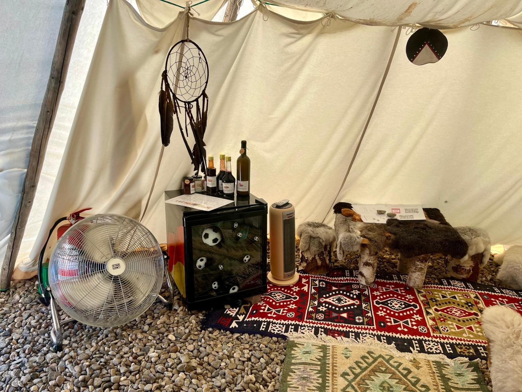 Romantic Wildlife Tipi Teepee Tomnatic Bihor Romania Apuseni