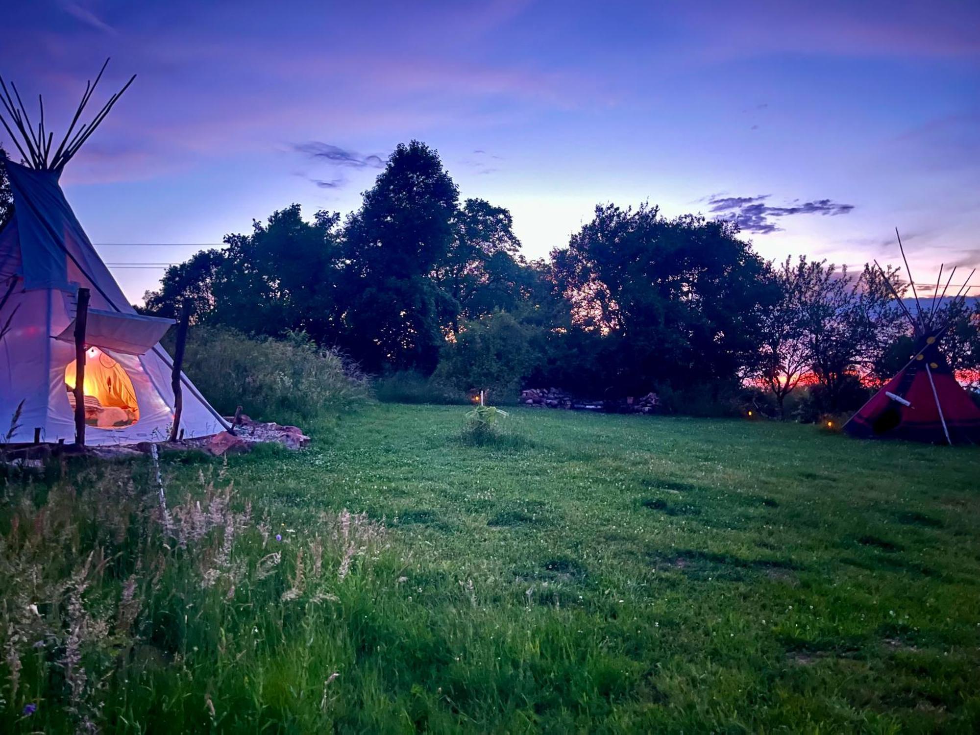 Romantic Wildlife Tipi Teepee Tomnatic Bihor Romania Apuseni *